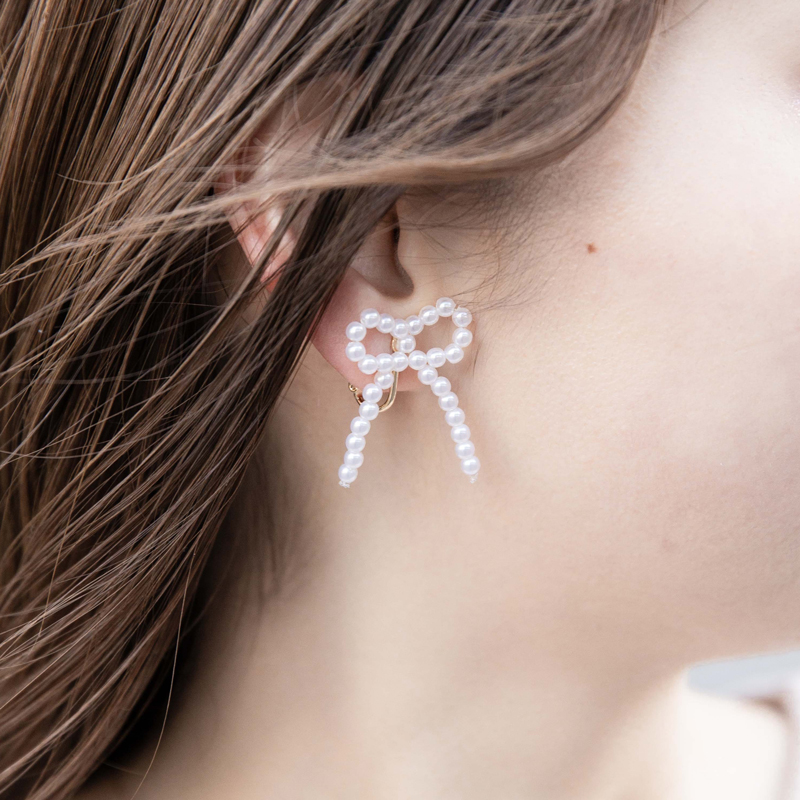 tiny pearl earring `ư߰ٲݸ