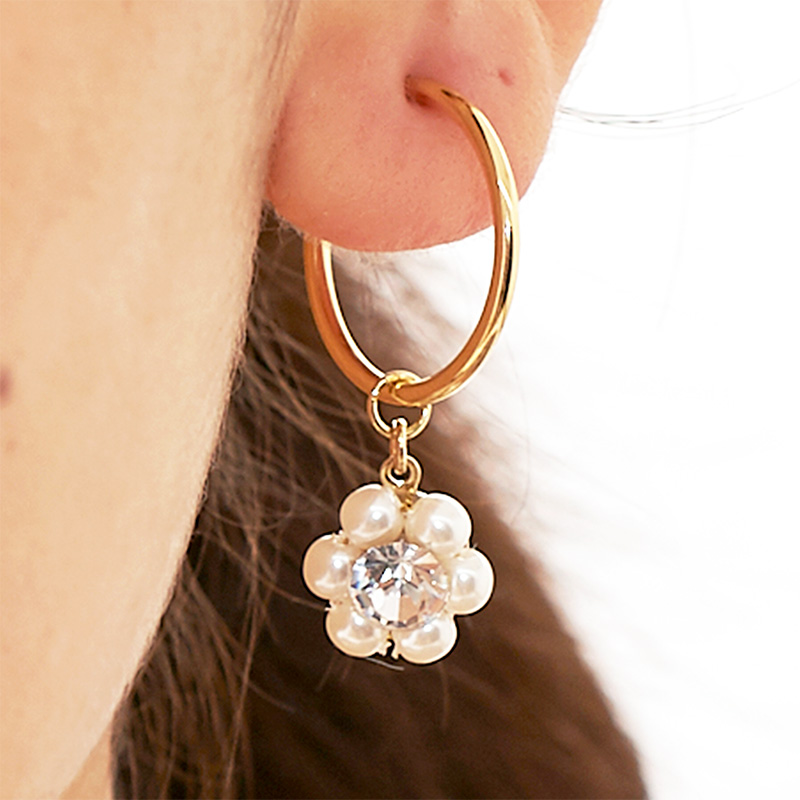 perle flower earring 〜ﾍﾟﾙﾙﾌﾗﾜｰｲﾔﾘﾝｸﾞ