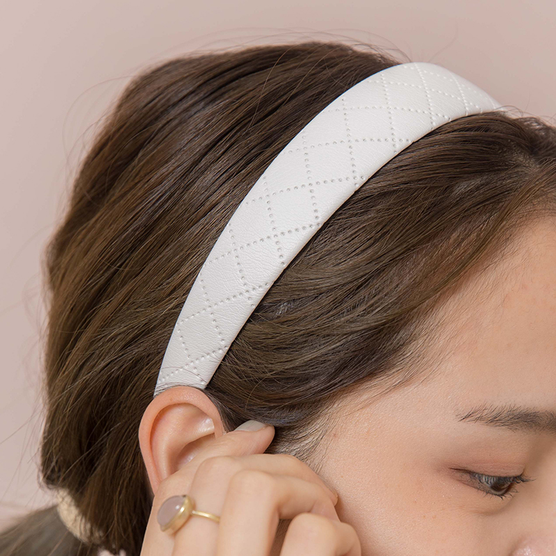 leather quilting hairband〜ﾚｻﾞｰｷﾙﾃｨﾝｸﾞｶﾁｭｰｼｬ