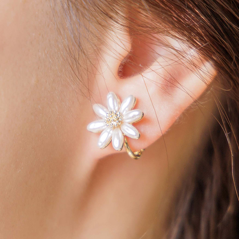 any flower earring 〜ｴﾆｨﾌﾗﾜｰｲﾔﾘﾝｸﾞ