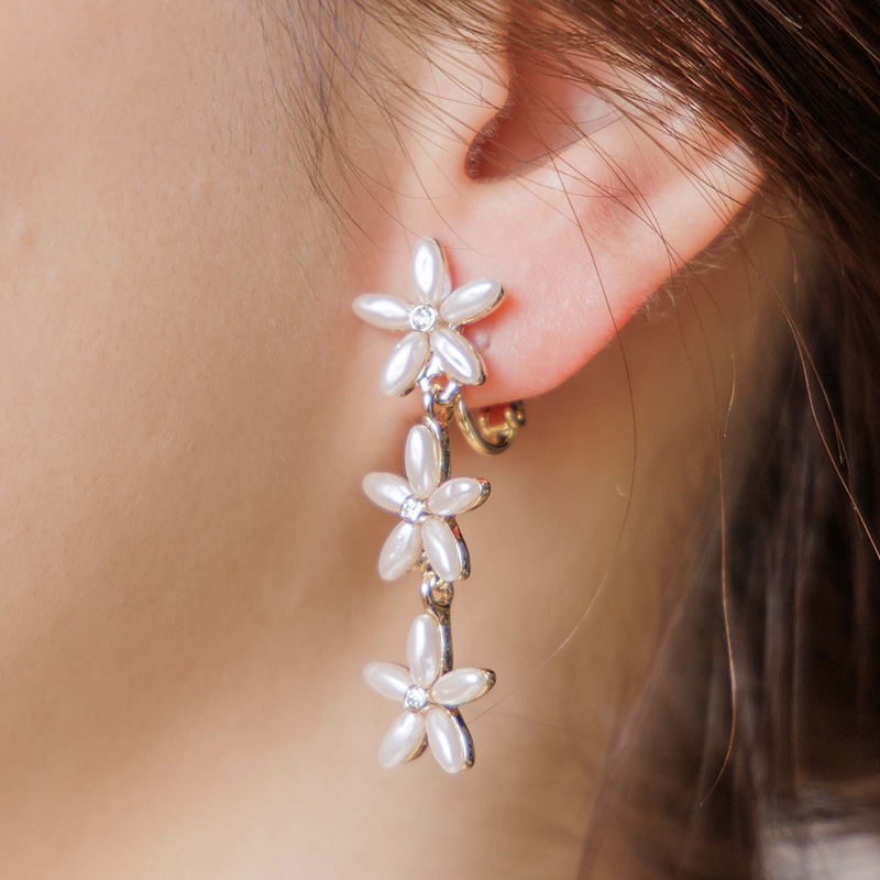 many petal earring `ưٲݸ