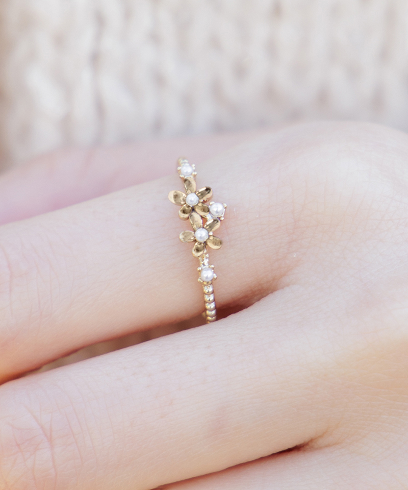 pearly flower ring〜ﾊﾟｰﾘｰﾌﾗﾜｰﾘﾝｸﾞ
