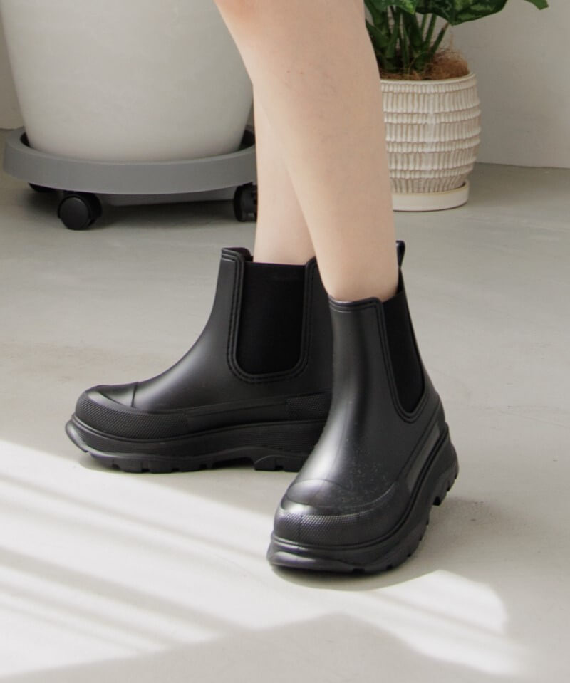 volume rain boots`حڲް