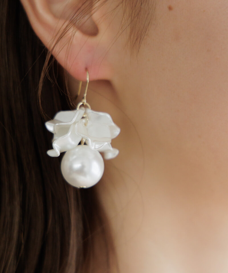 white bouquet pierce`ܲް߱