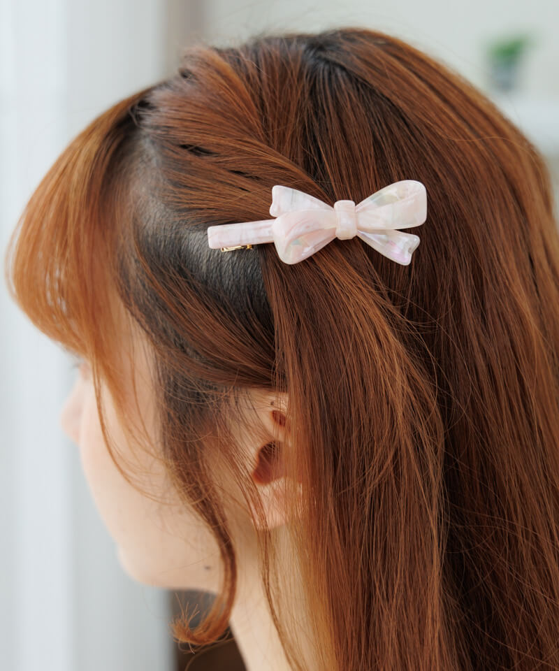 cream ribbon pin`ذ