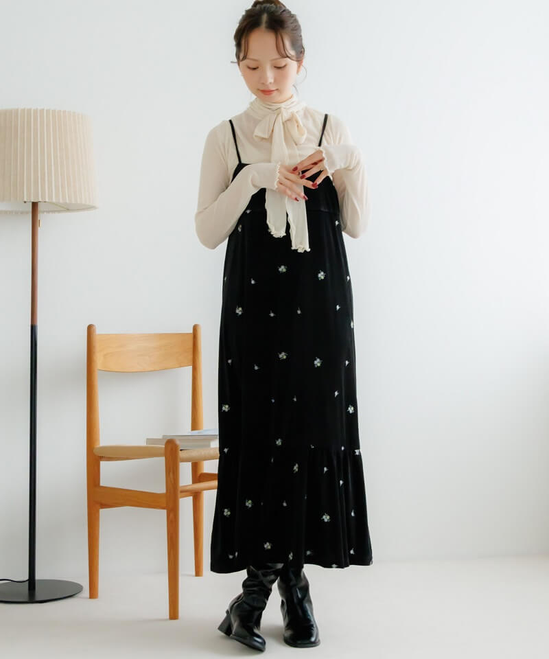 velour embroidery onepiece`۱۲ذ߰