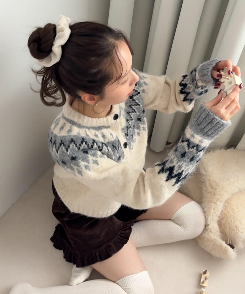 roche nordic cardigan`ۼިި