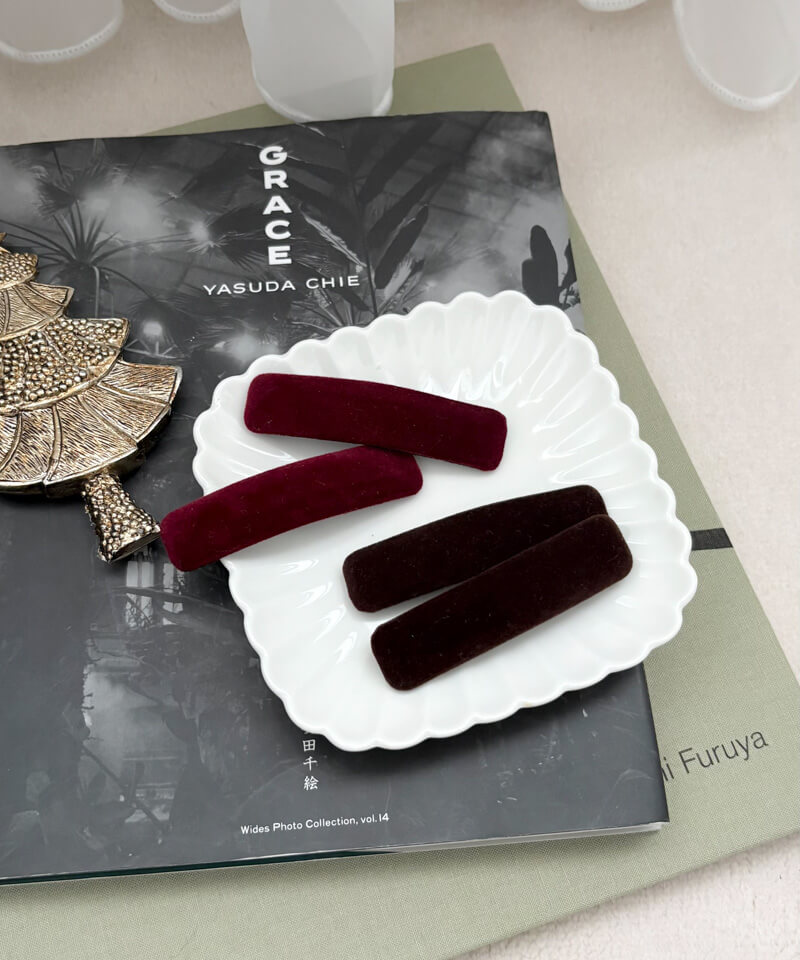 bitter velour pin`۱(2pc)