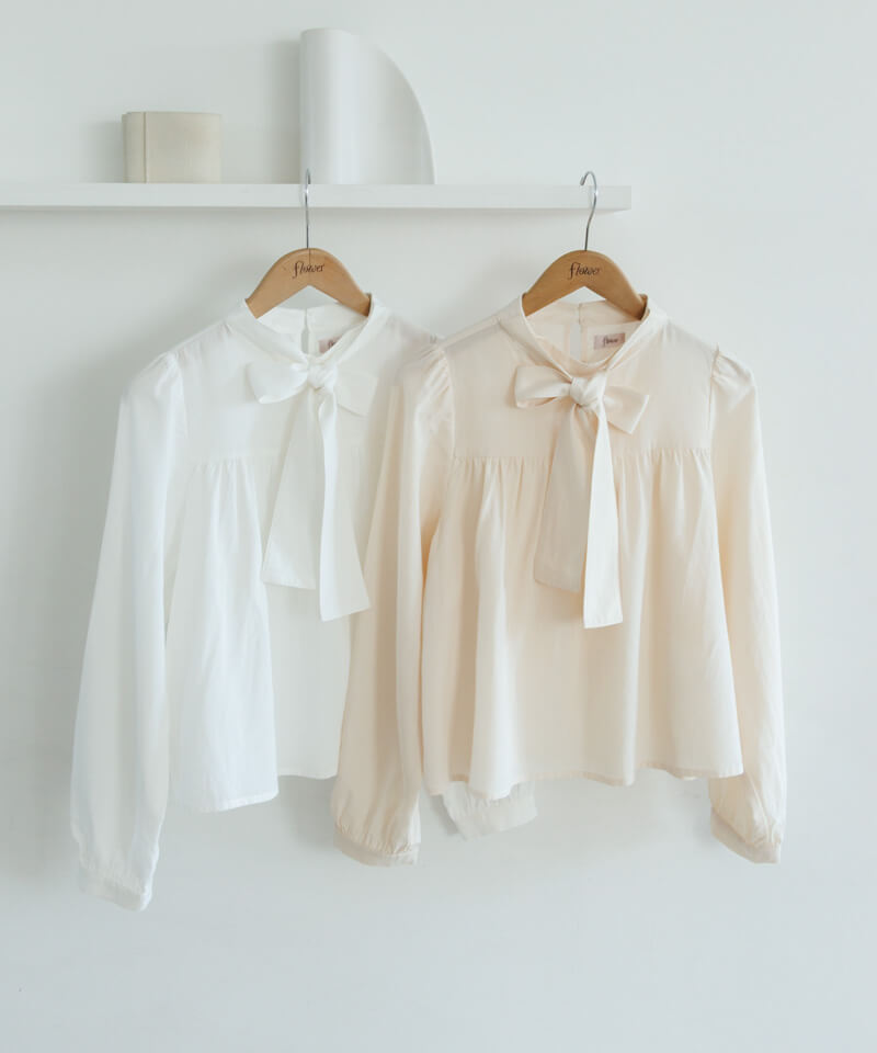chic ribbon blouse�`���������׳�